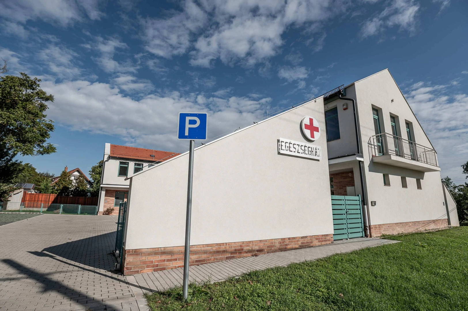 Egészségügyi alapellátó-rendszer infrastrukturális fejlesztése Perbálon