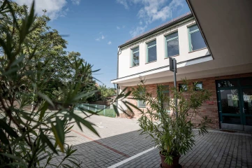 Egészségügyi alapellátó-rendszer infrastrukturális fejlesztése Perbálon thumb