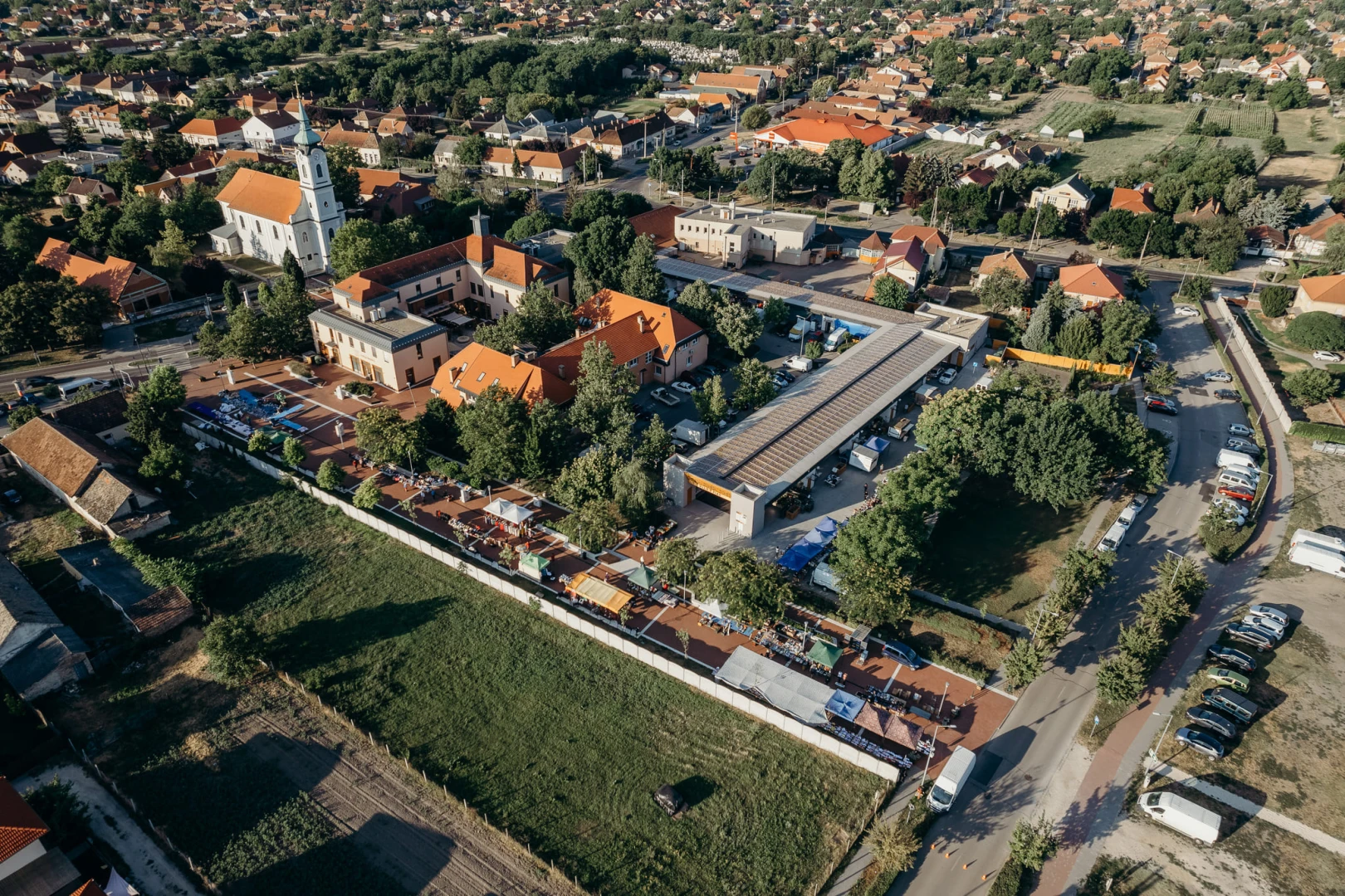 Új piac létesítése Üllőn