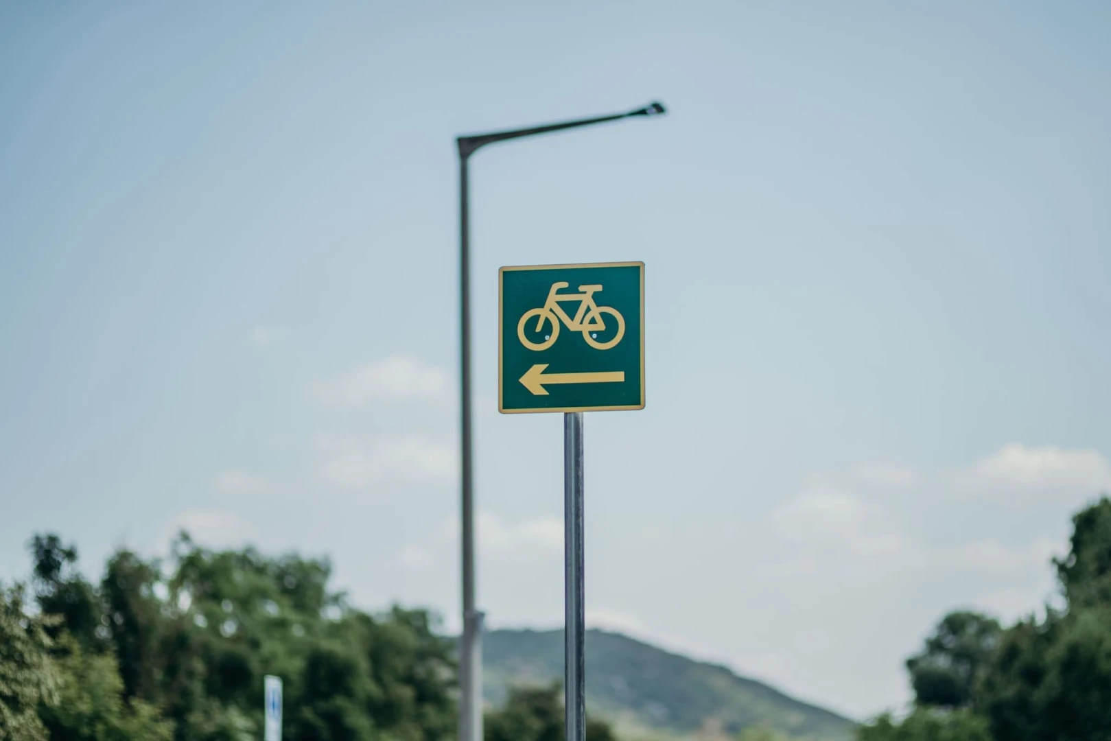 Kerékpárút létesítése Nagykovácsi és Budapest – Adyliget között, Remeteszőlős közbeiktatásával