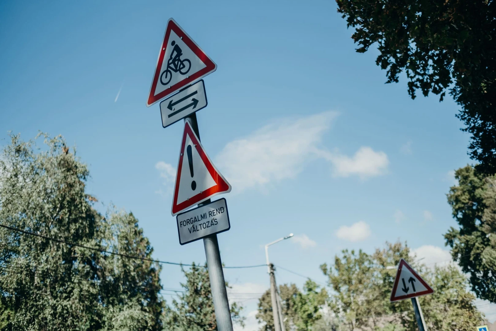 Árpád tér és HÉV állomás közötti kerékpárút létesítése.