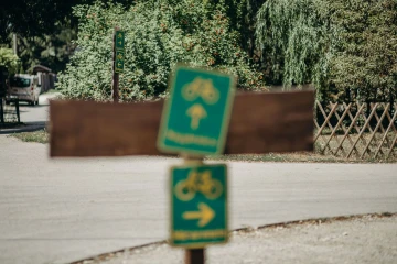 A Nagykovácsi-medence kerékpáros útkapcsolat kialakítása Remeteszőlős és Budapest között thumb