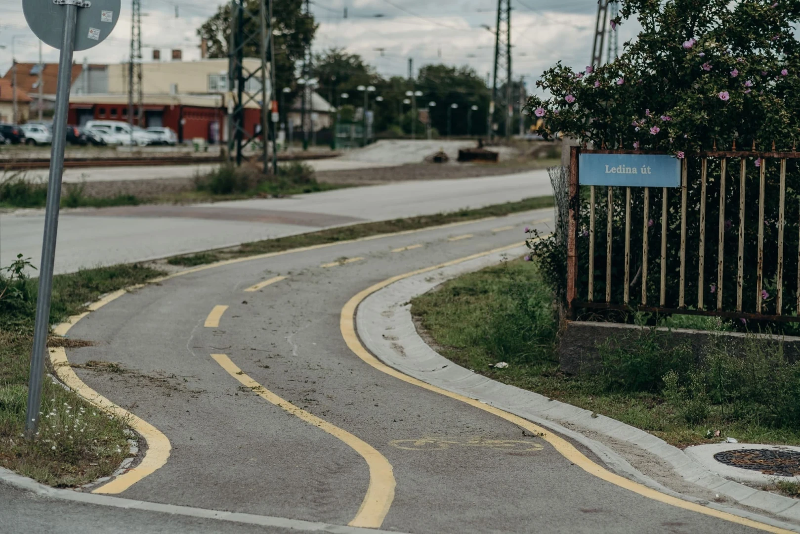 Kerékpárút építése Tököl Városban