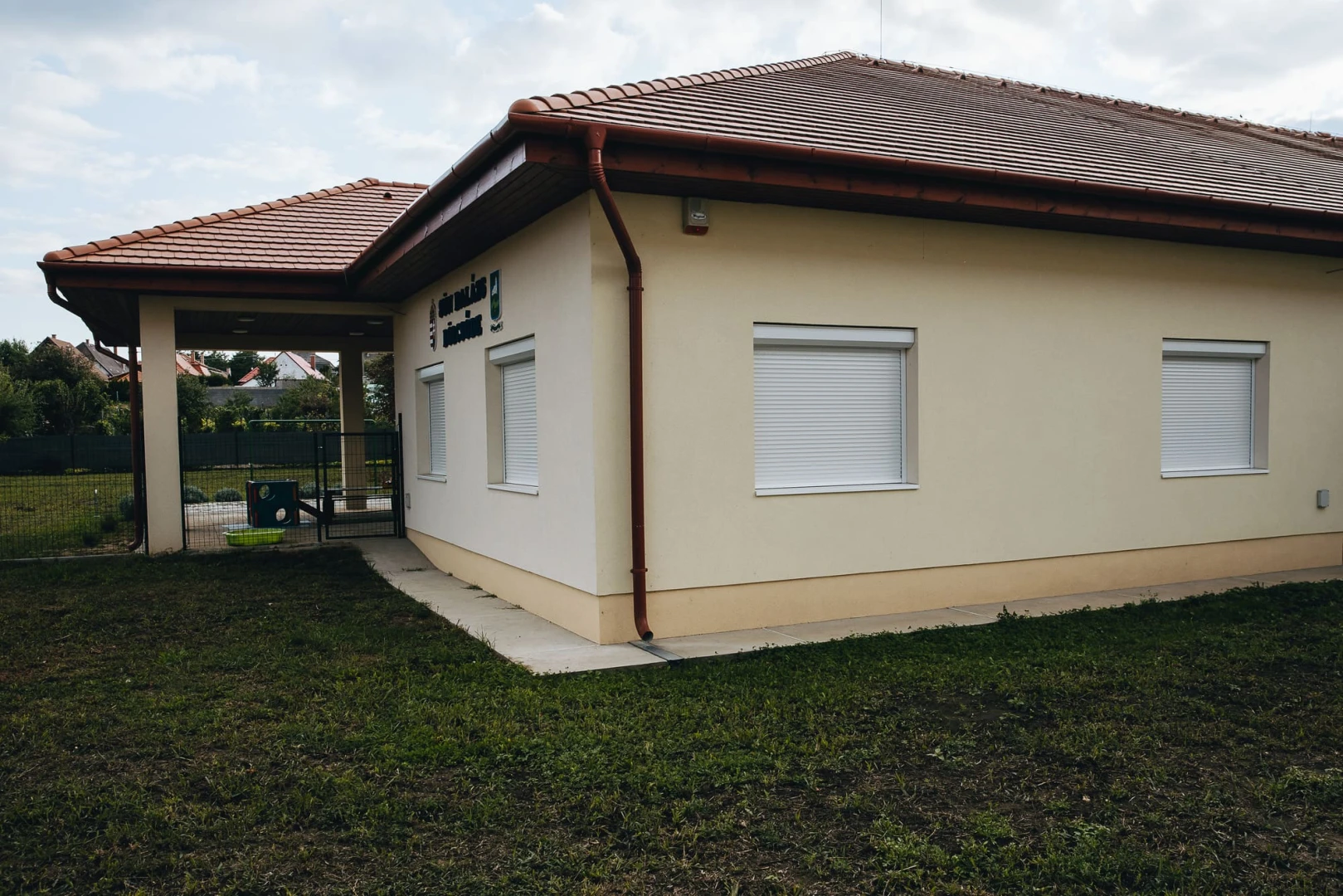 28 férőhelyes 2 csoportszobás bölcsőde építése Hévízgyörkön