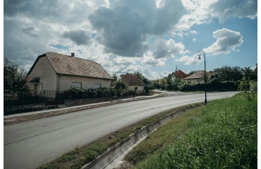 Kisnémedi Község belterületi felszíni csapadékvíz-vízelvezetés II. üteme thumb