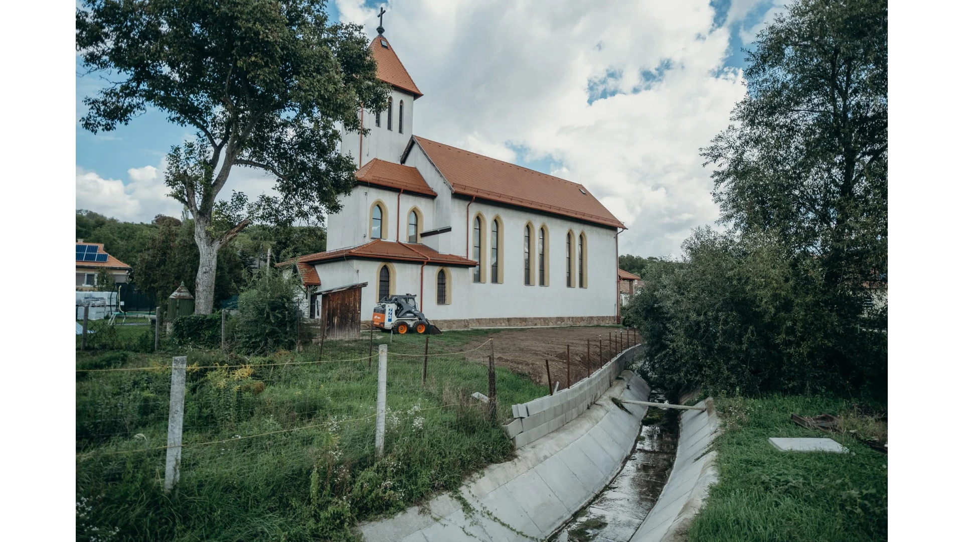 Kisnémedi Község belterületi felszíni csapadékvíz-vízelvezetés II. üteme