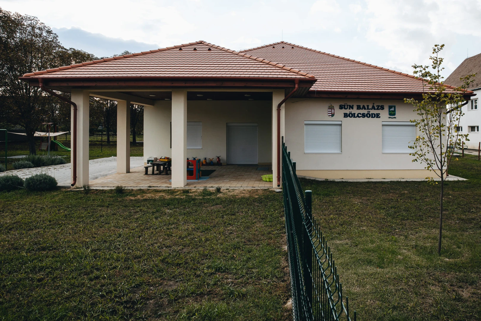 28 férőhelyes 2 csoportszobás bölcsőde építése Hévízgyörkön