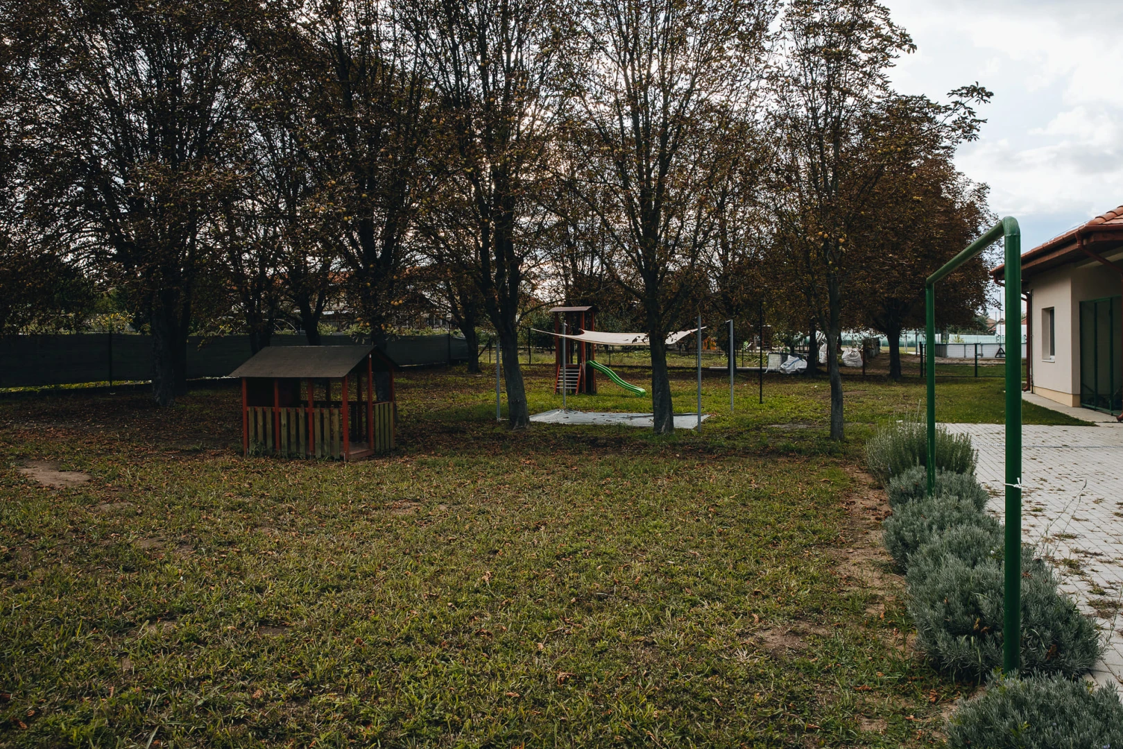 28 férőhelyes 2 csoportszobás bölcsőde építése Hévízgyörkön
