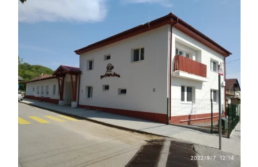 Két csoportos, 24 férőhelyes bölcsőde kialakítása Ikladon thumb