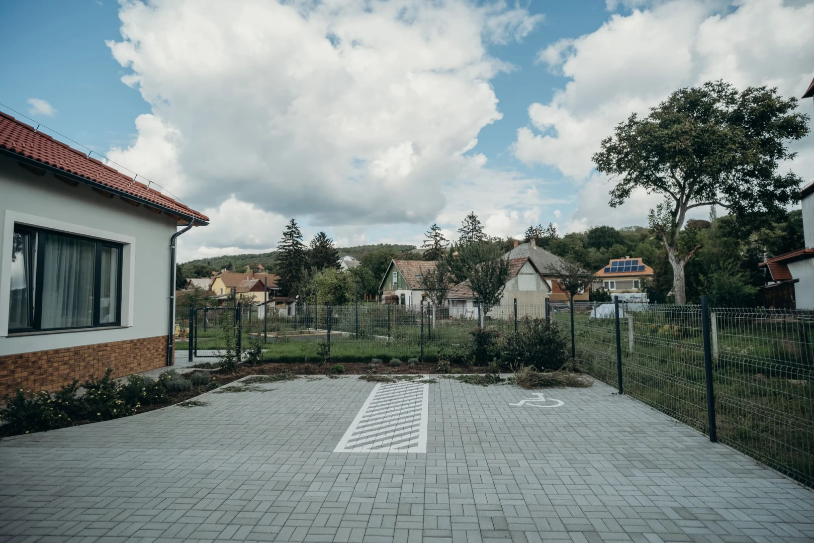 Új mini bölcsőde építése Kisnémedi községben