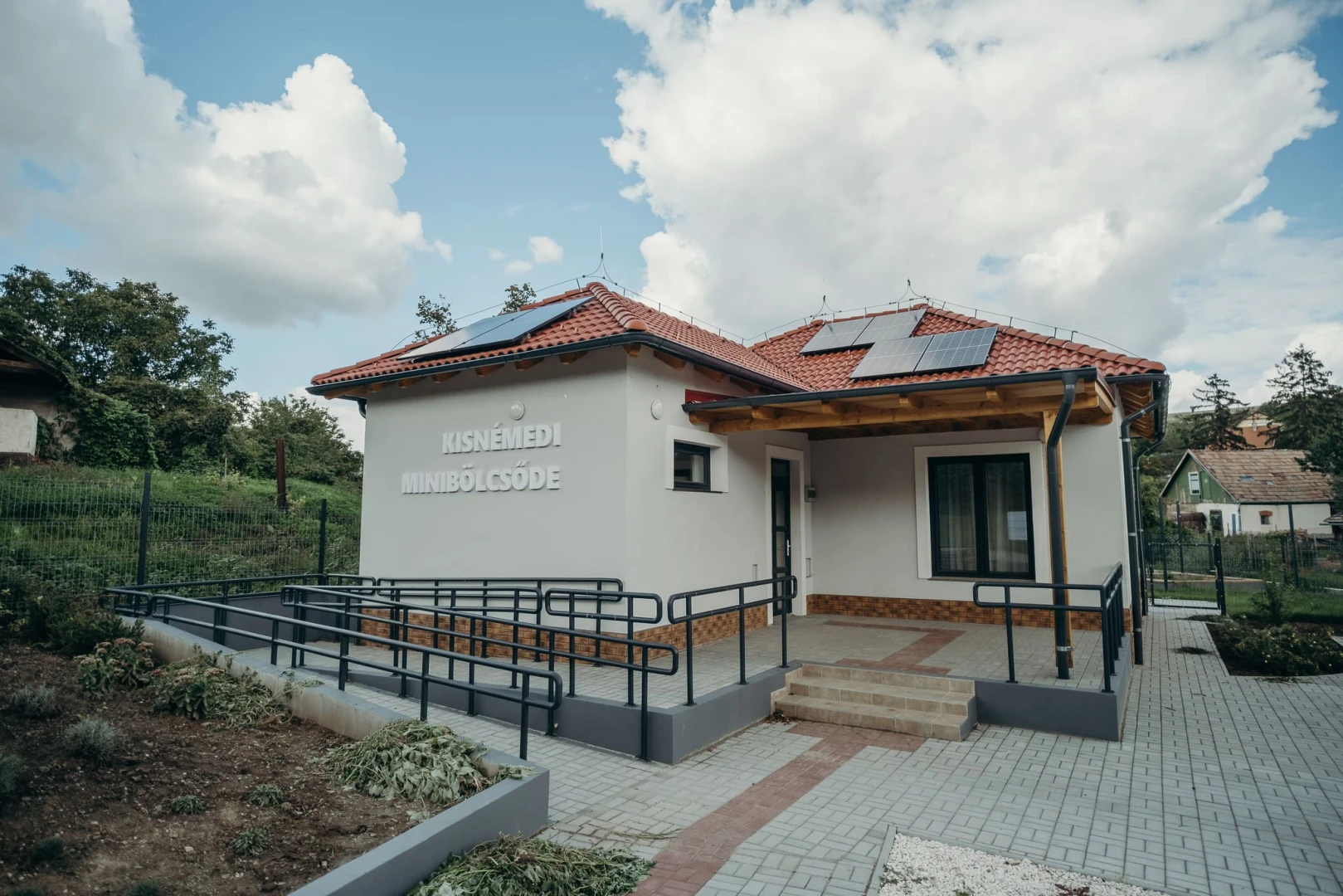 Új mini bölcsőde építése Kisnémedi községben