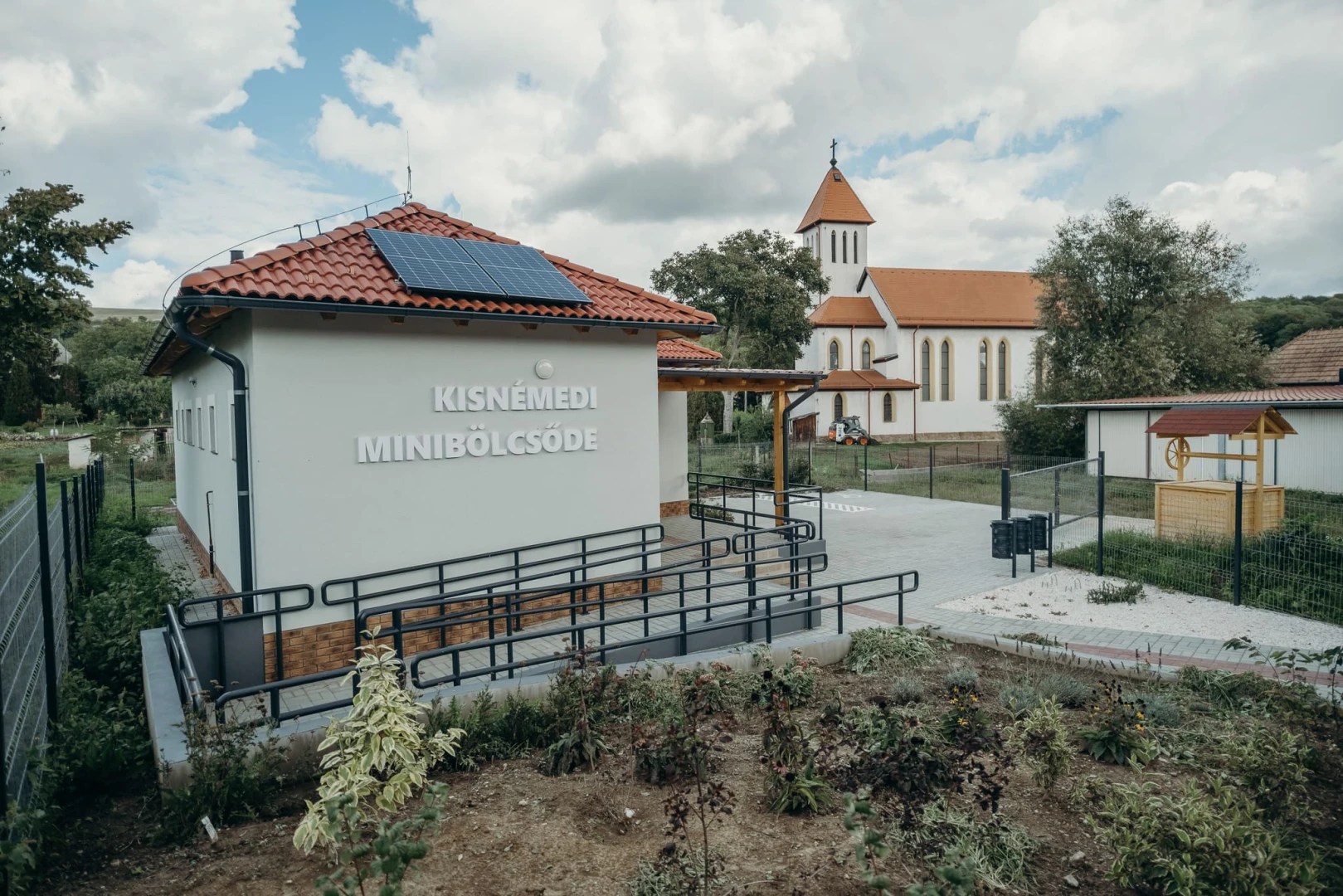 Új mini bölcsőde építése Kisnémedi községben