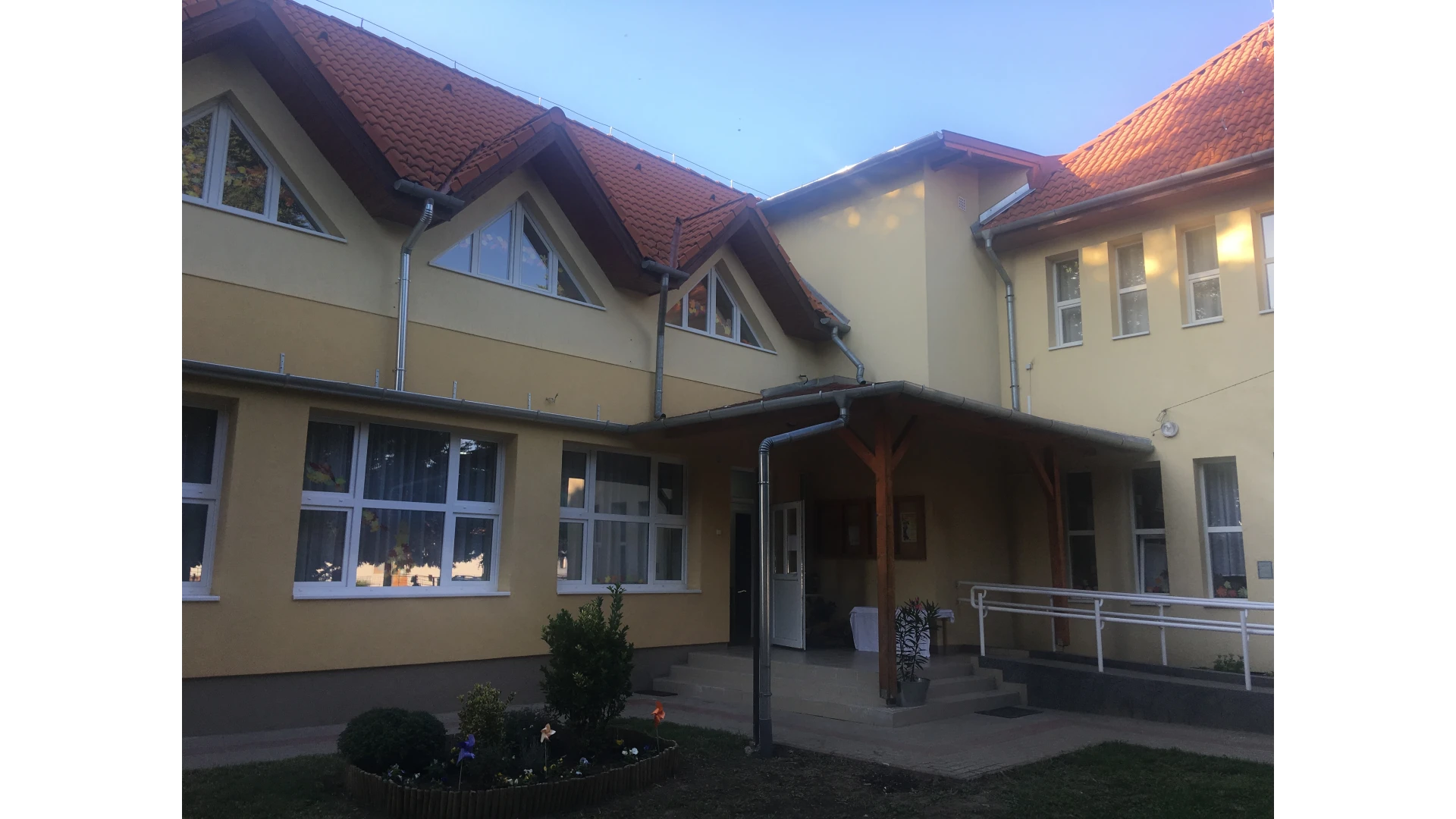 Óvoda felújítás Kartalon