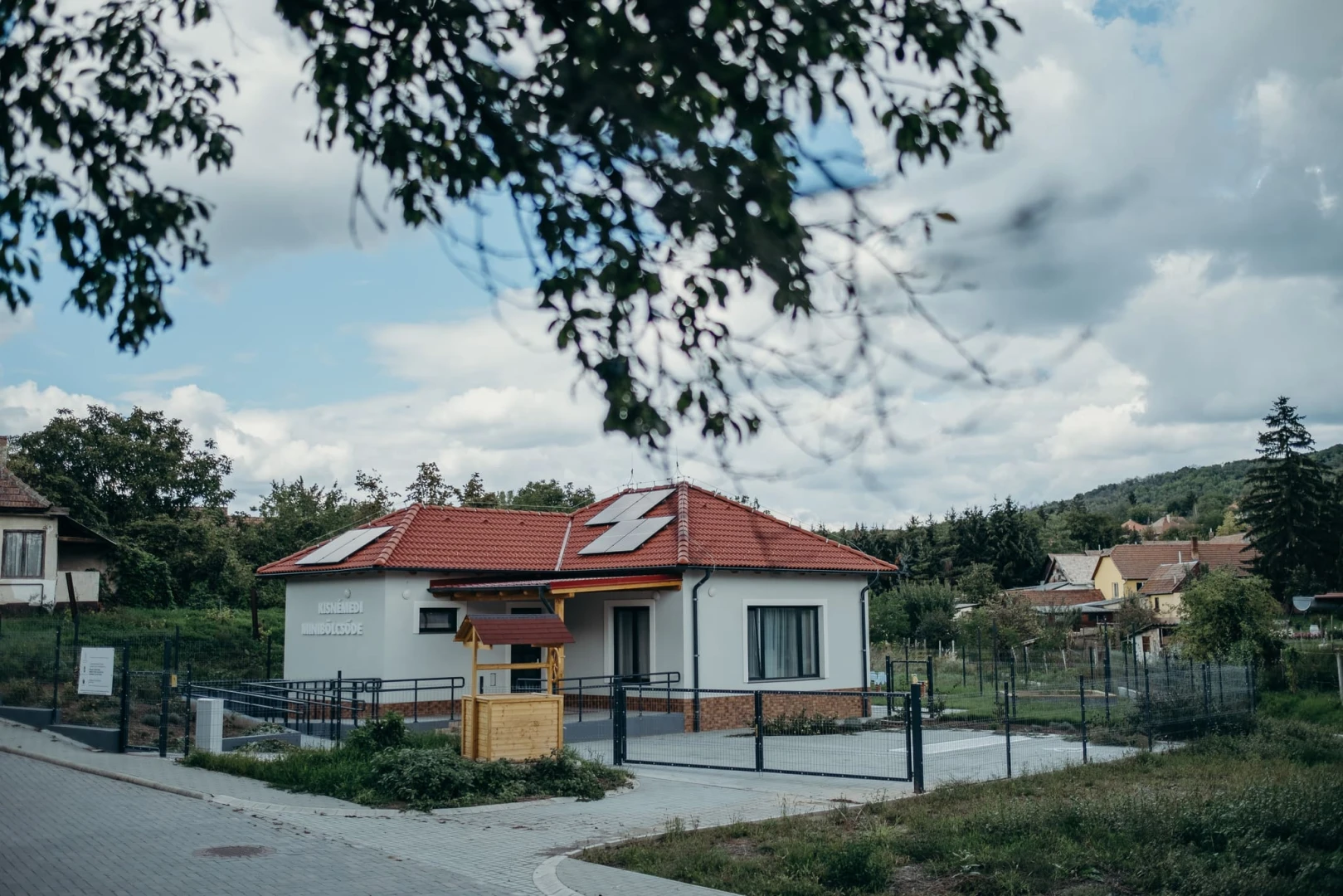 Új mini bölcsőde építése Kisnémedi községben