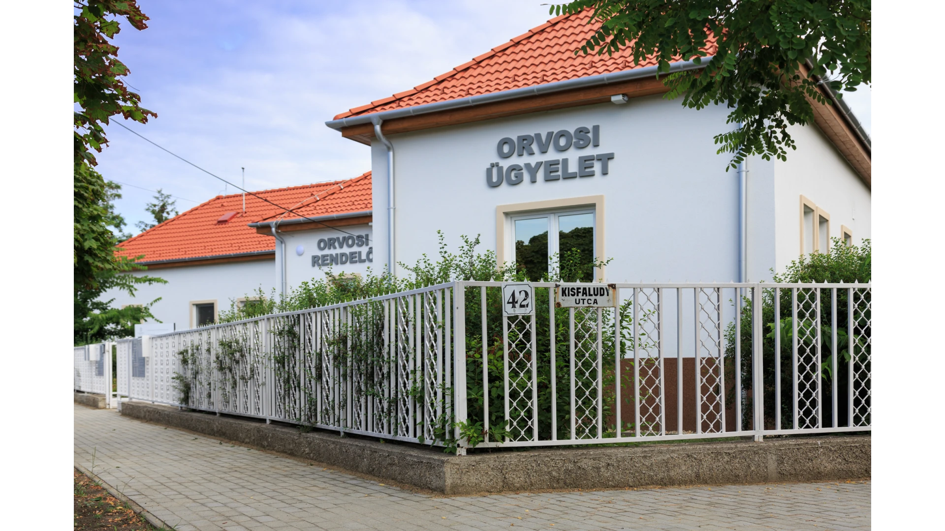 Liget utcai rendelő átalakítása és az ellátások racionalizálása